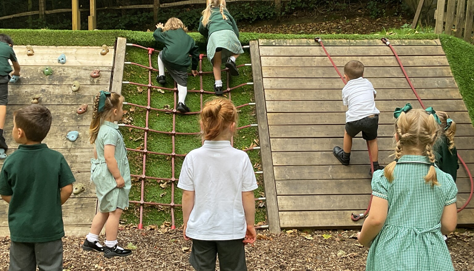 Climbing wall
