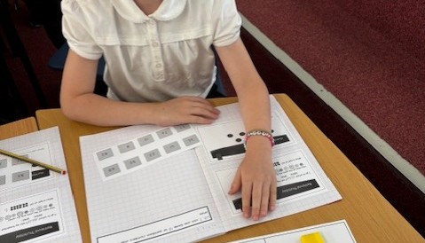 Represent numbers using base 10