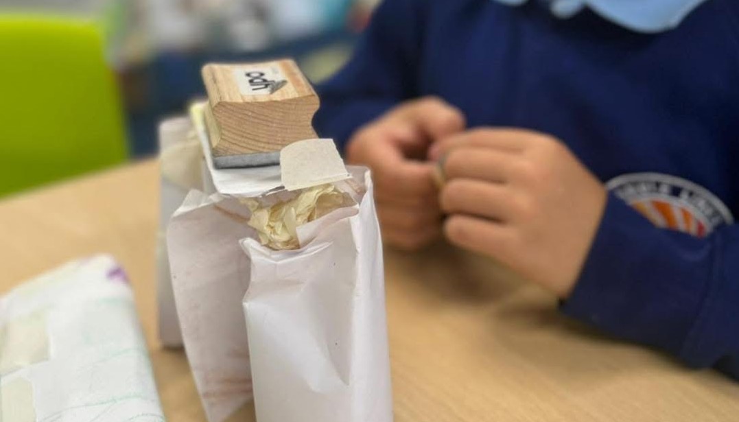 Year 2 have been exploring different ways to make sturdy structures.