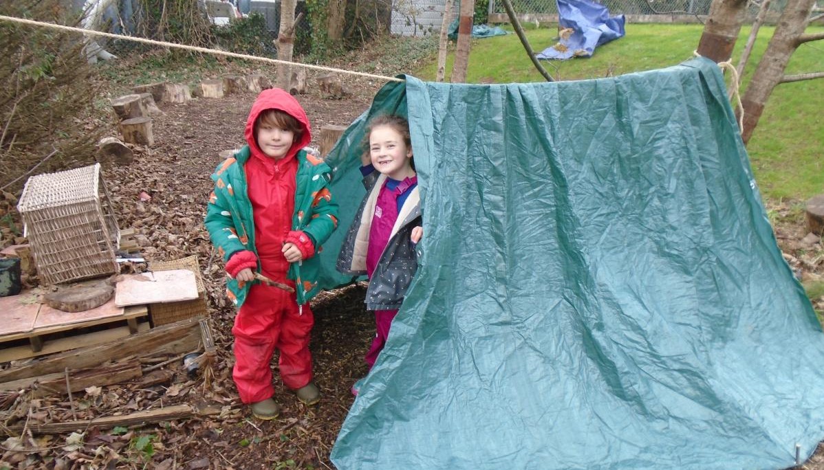 Den building
