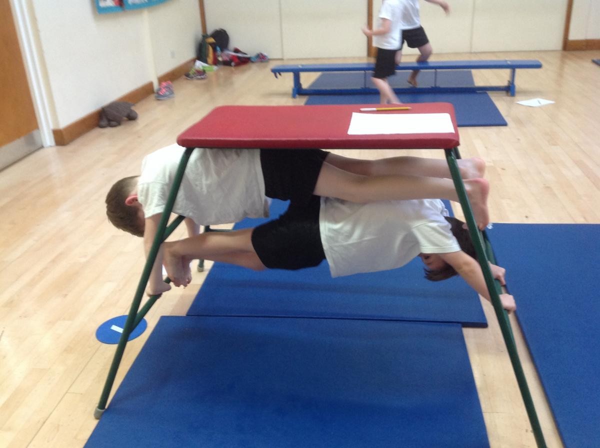 Imaginative partner balance under a top box!