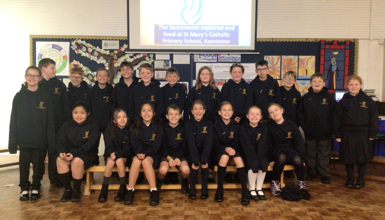 Our Year 6 children made their promises and commitments as play leaders during our Sacramental Liturgy of Holy Orders.
