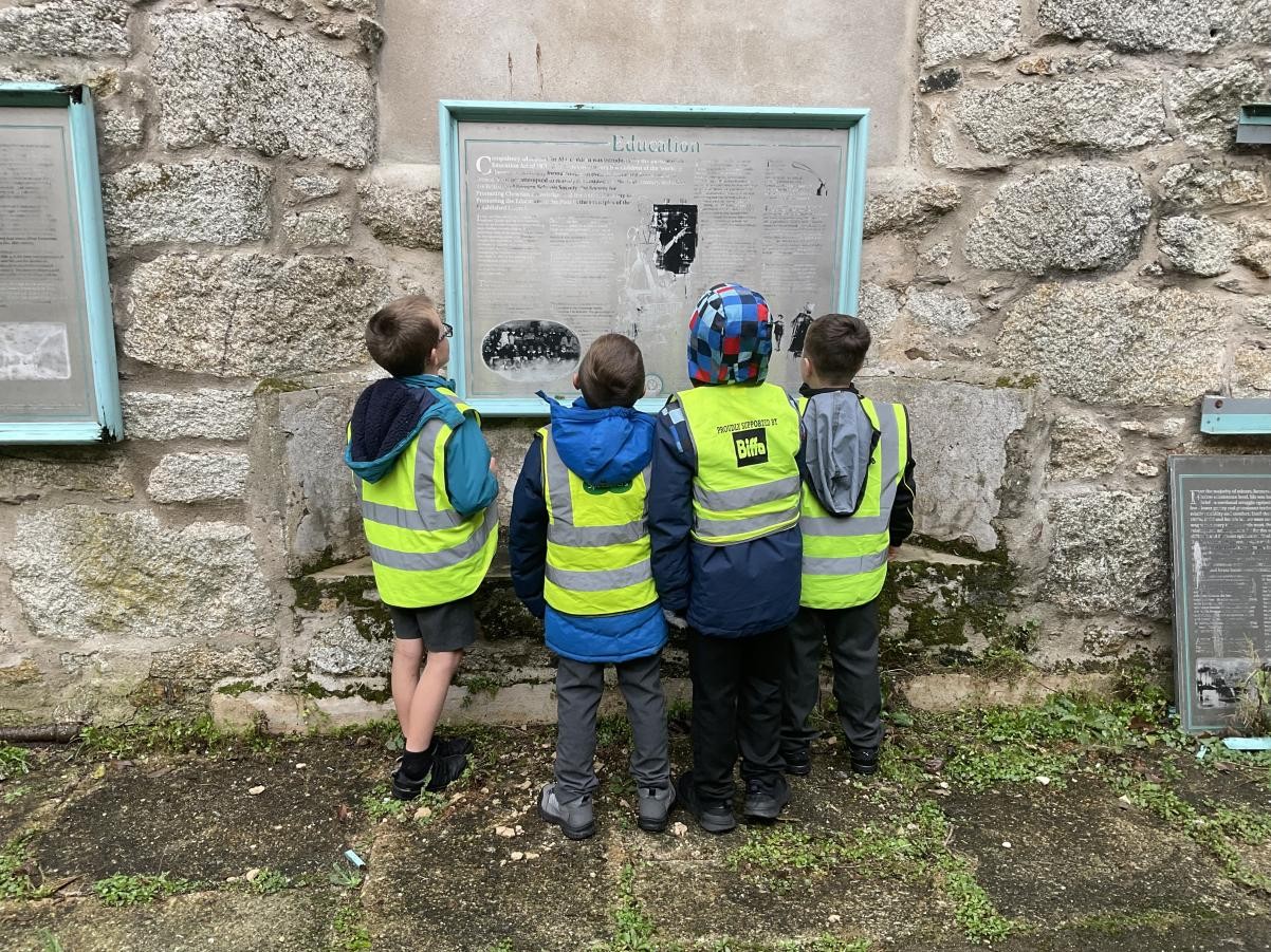 We are historians. Emerald Class exploring their locality. 