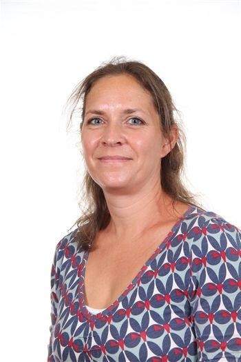 Mrs Ailsa Wright - Reception & Librarian