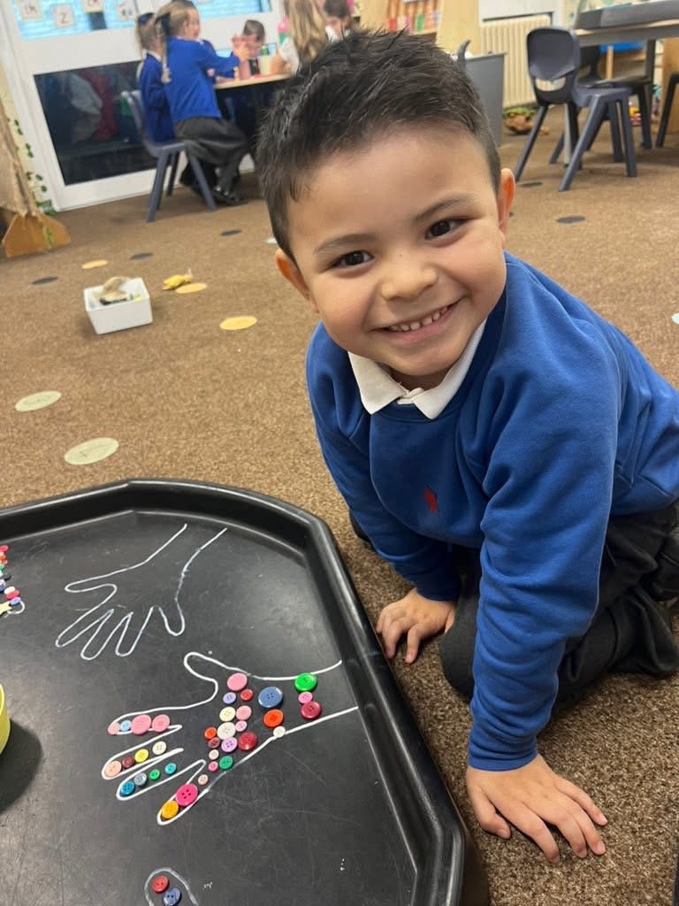 The children enjoyed making their own henna patterns
