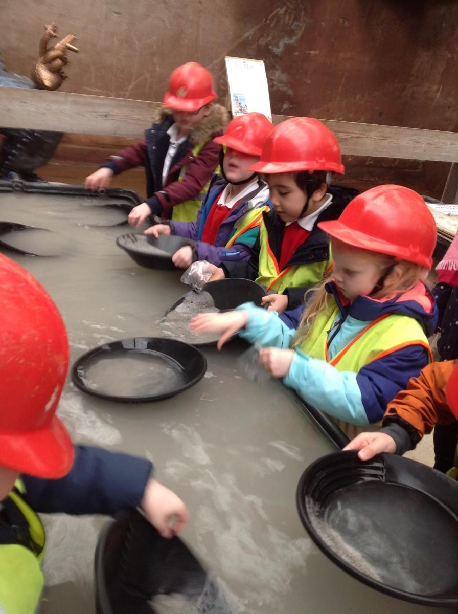 Learning about the history of Tin Mining in Cornwall - Year 2 at Geevor Tin Mine