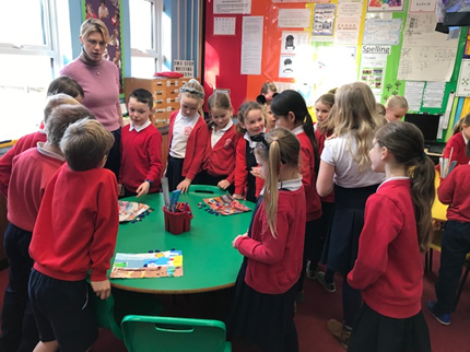 Evaluating and analysing artwork with a visiting local artist in Year 3