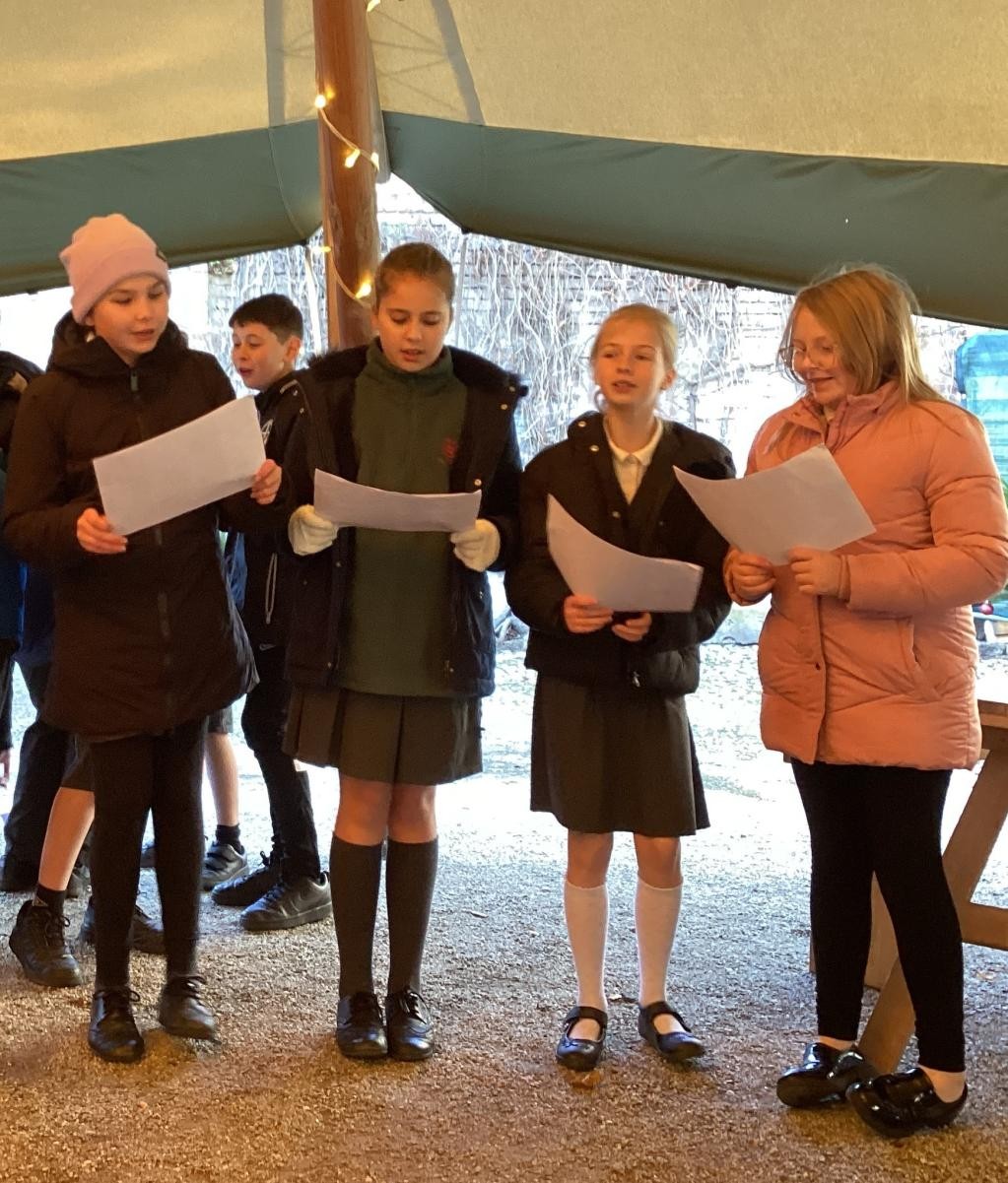 Year 3, 5 and 6 sang Christmas Carols to the public at Trelissick Gardens (Dec 2022)
