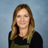 Mrs Katja Scurr