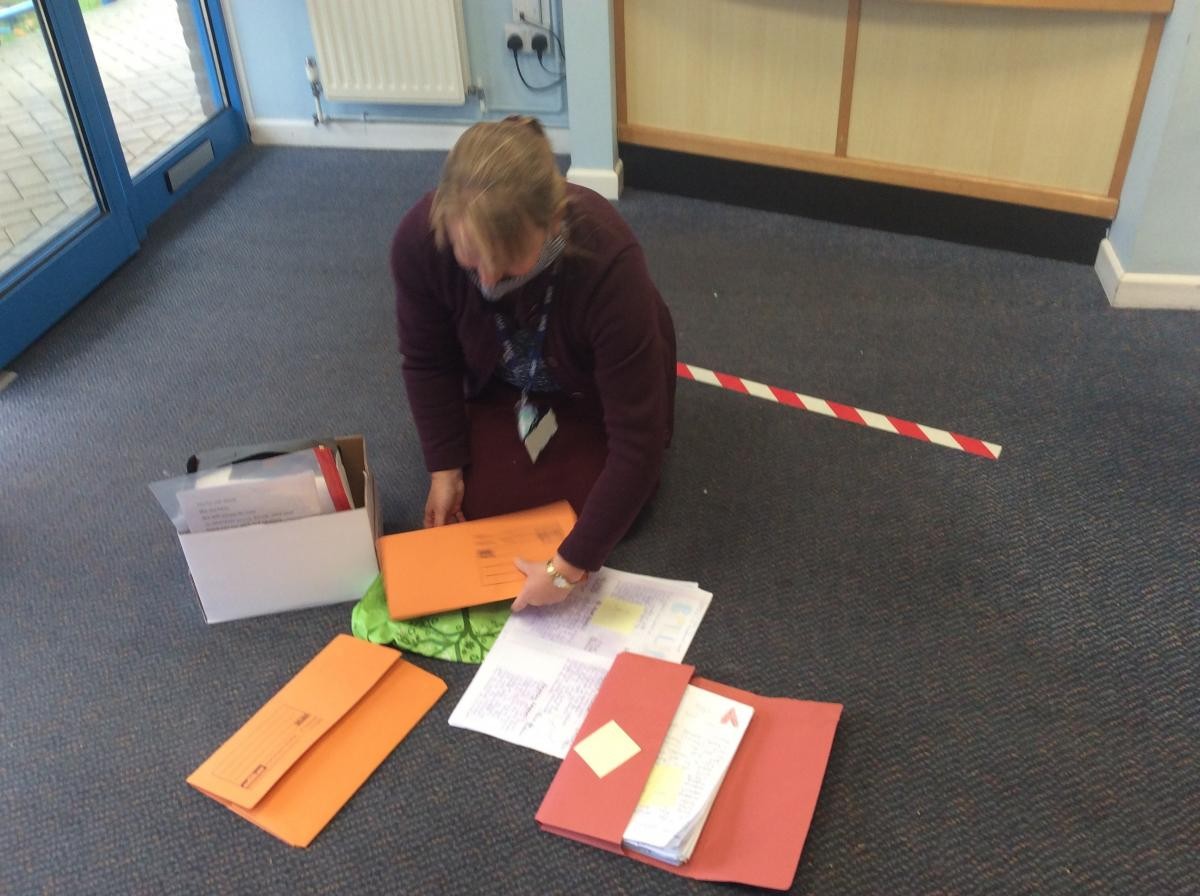 Passing the children’s letters to the Parish community