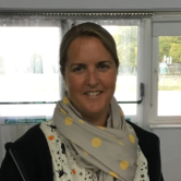  Alison Peeters