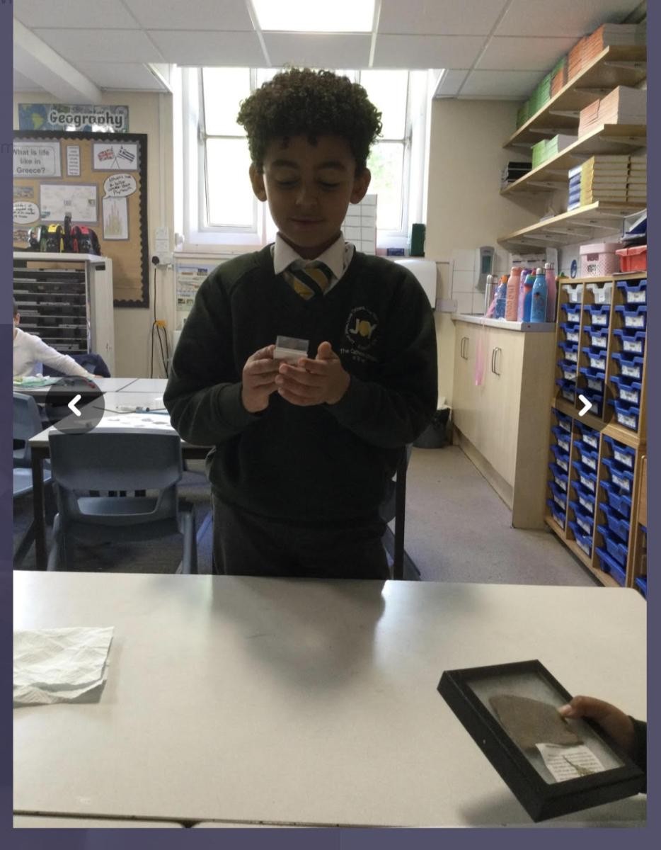 Becoming palaeontologists for the afternoon, as we had the opportunity to handle real fossils!