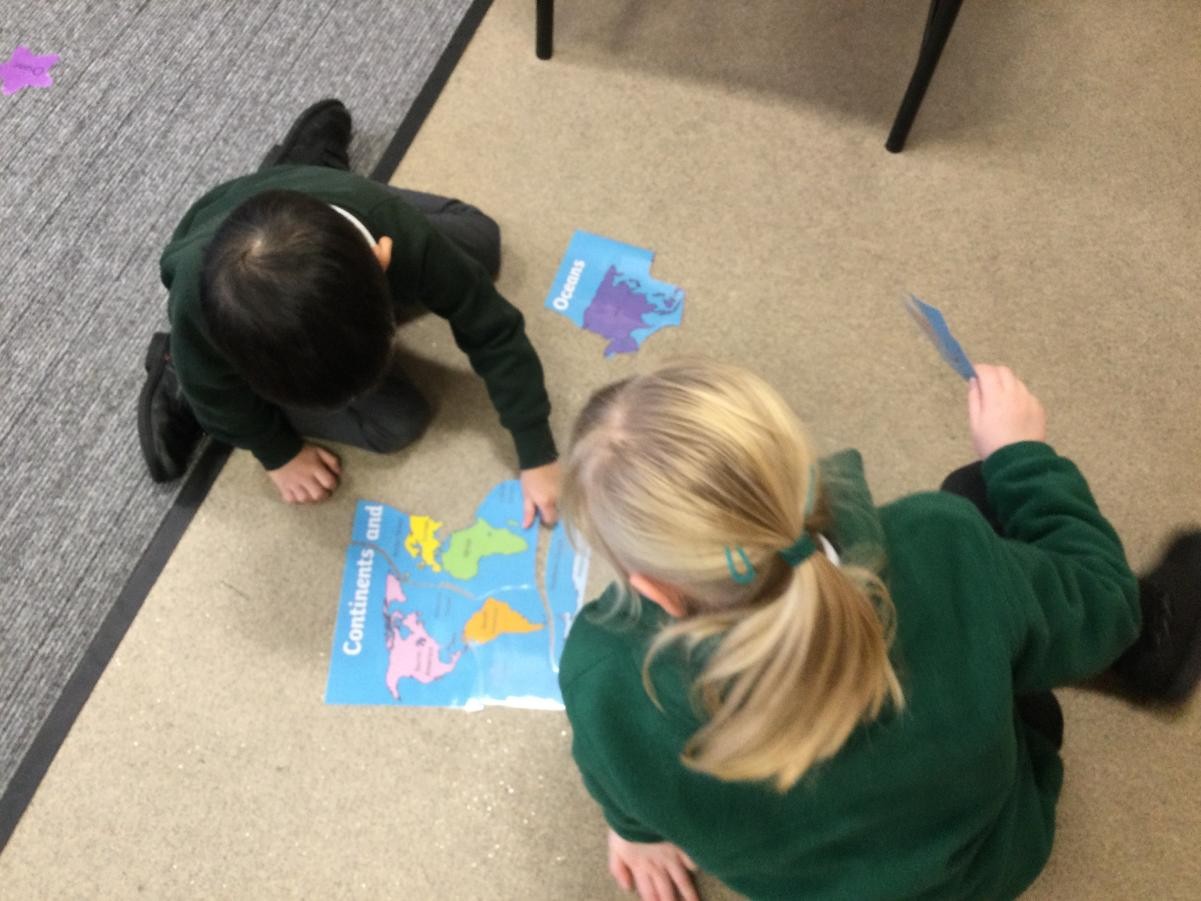 Building world map jigsaw