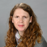 Mrs Carolyn  Elliott