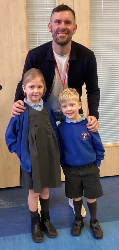 Ben Foster with his niece and nephew