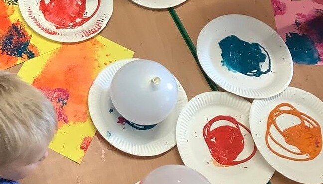 Balloon painting