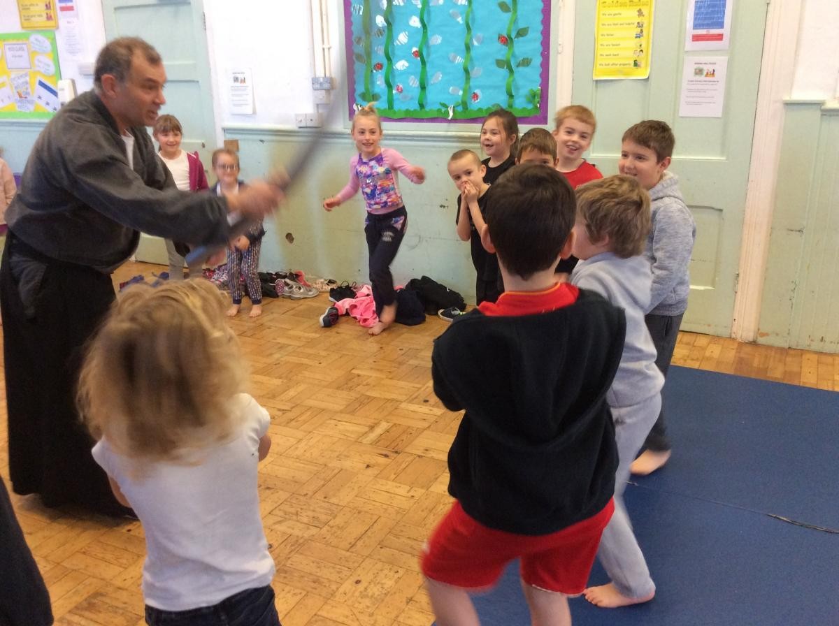 Chestnut class trying Martial Arts