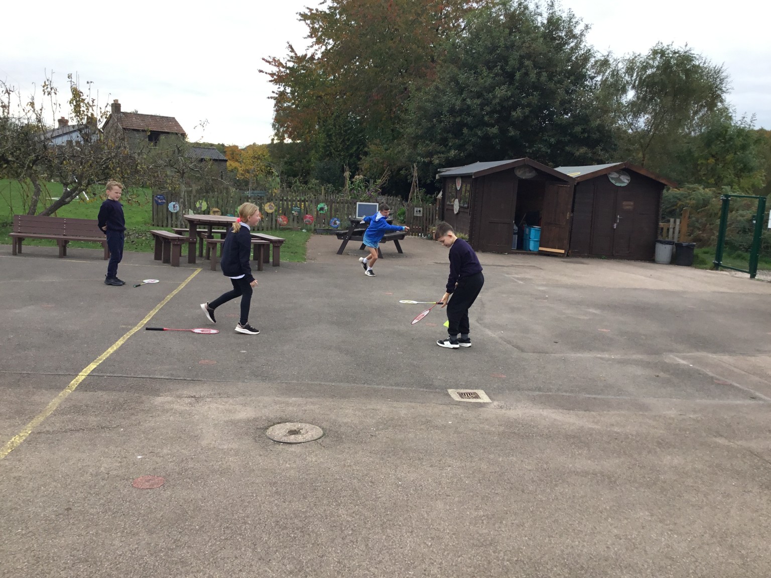 Badminton