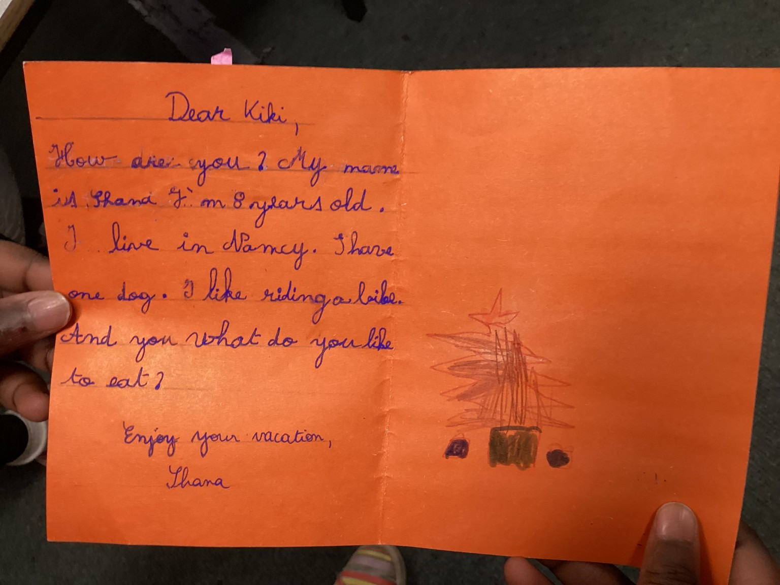 Children in Y3 opening their cards