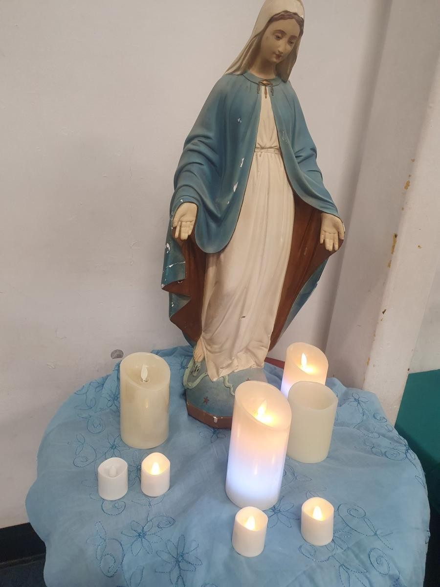 Pilgrimage to Mary 