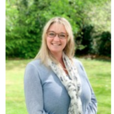 Miss Melanie Findlay