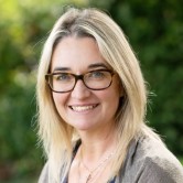 Miss Melanie Findlay