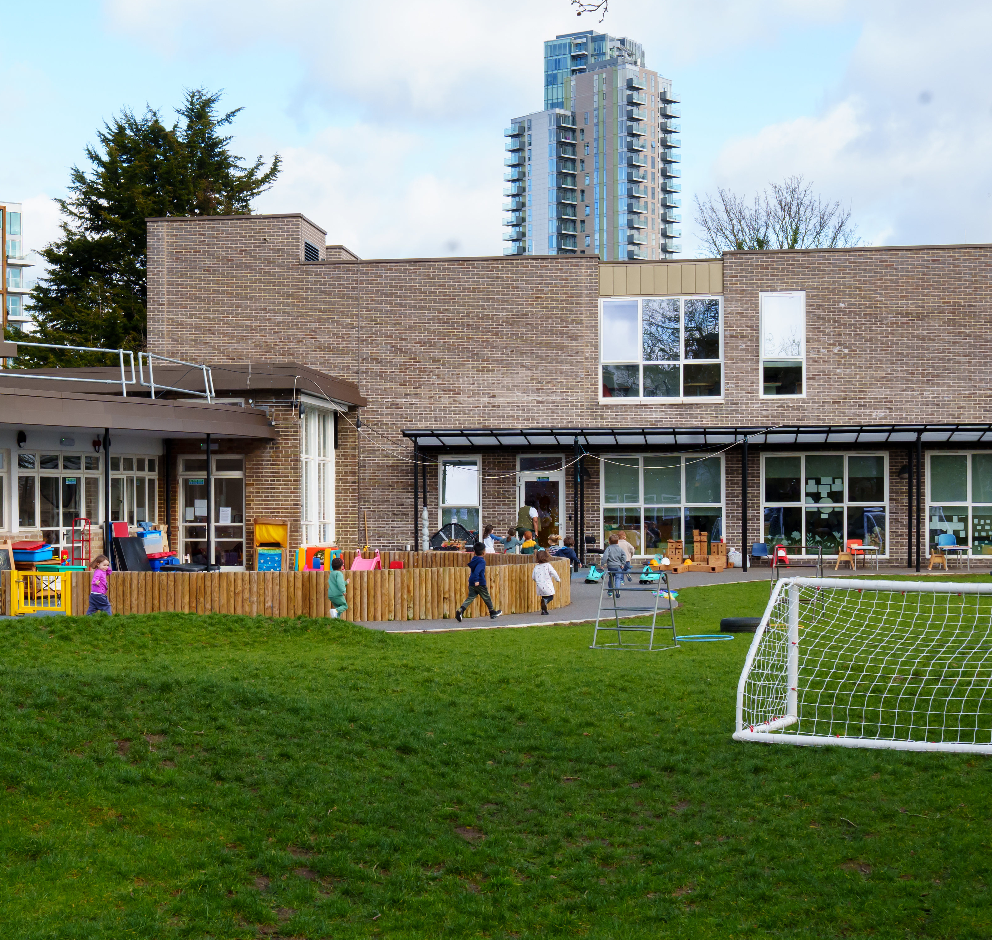 What are Children & Family Hubs?