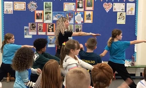 Kaylie led some dance workshops and told us about her dancing career (including being a backing dancer for international superstars!)