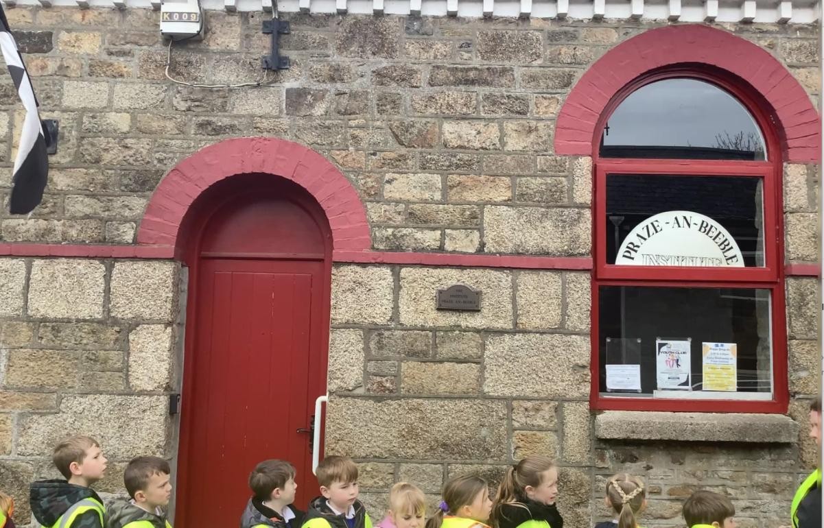 Trenoweth enjoyed a walk around the village looking at important landmarks and how buildings have changed. 