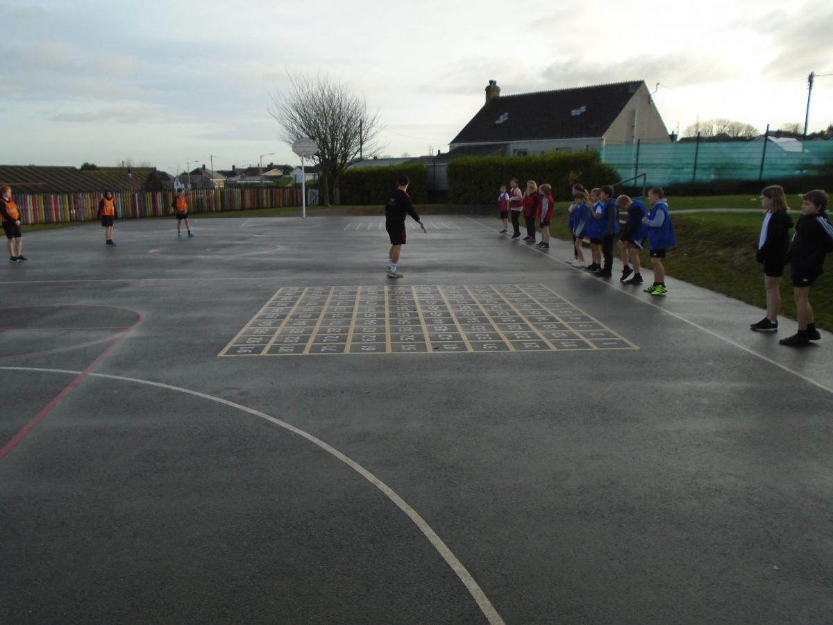 Year 6 Rugby taught by The Cornish Pirates