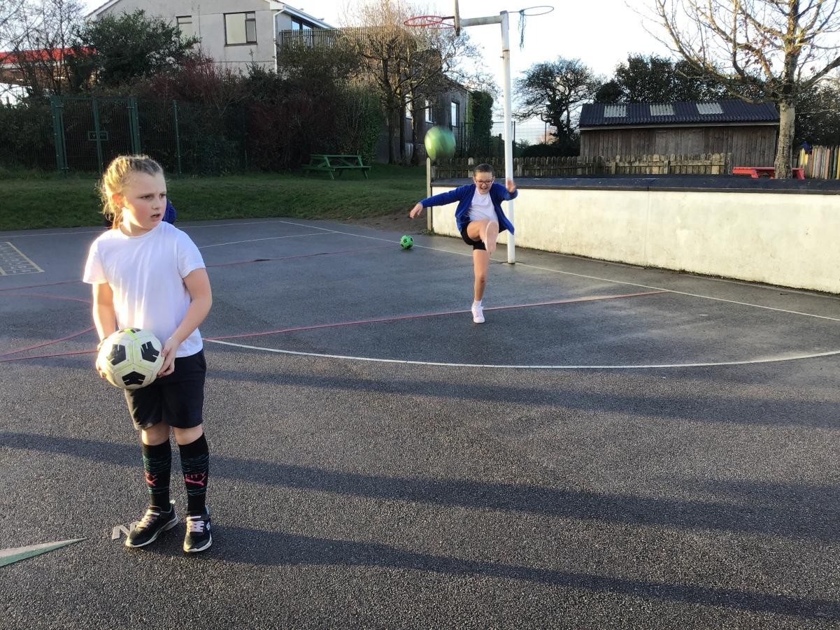 Morning Girls Football Club