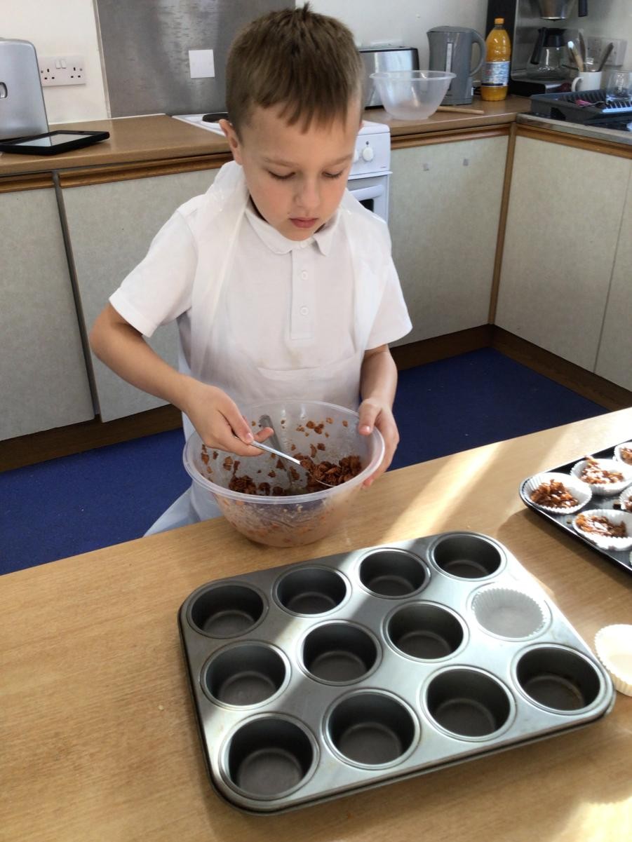 Year 3/4 have been investigating changes in states of matter through cooking. 