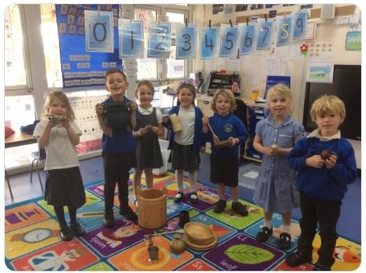 Exploring the past using artefacts