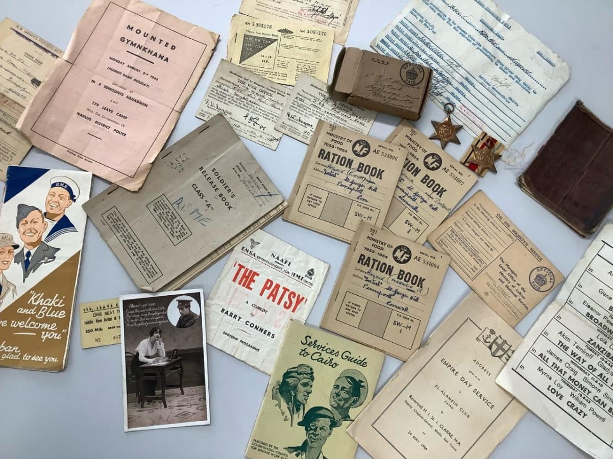 Darwin class looked at authentic artefacts from world war 2 to help support their knowledge and understanding for their explanation texts. 