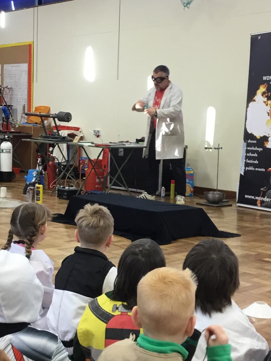 Science Show from Wonderstruck on Science Day 