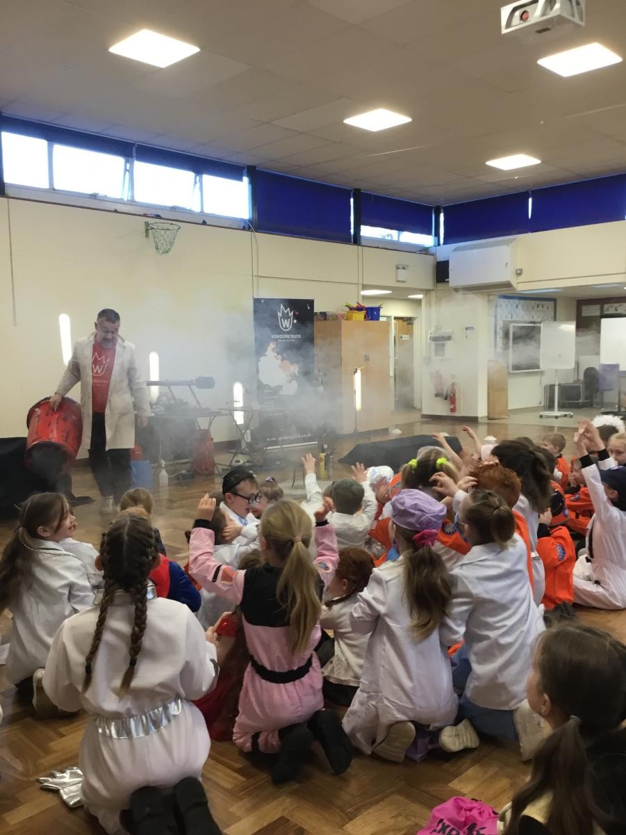 Science Show from Wonderstruck on Science Day 