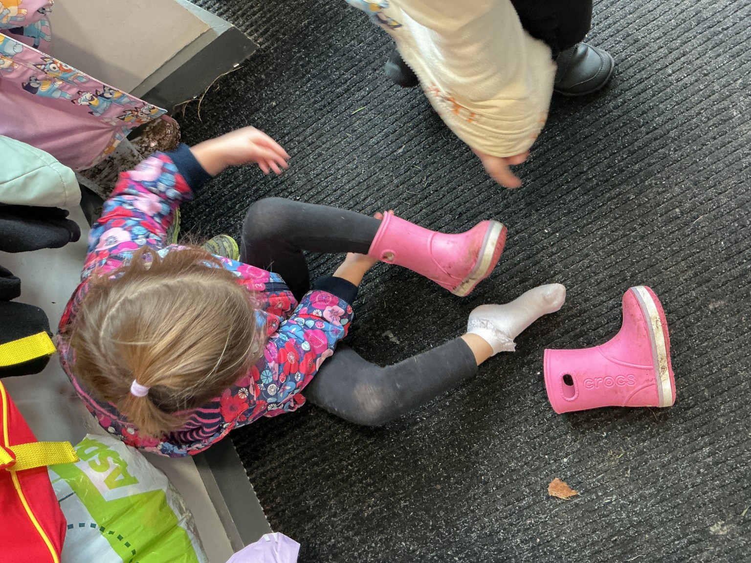 I Can Take Off My Own Wellies!