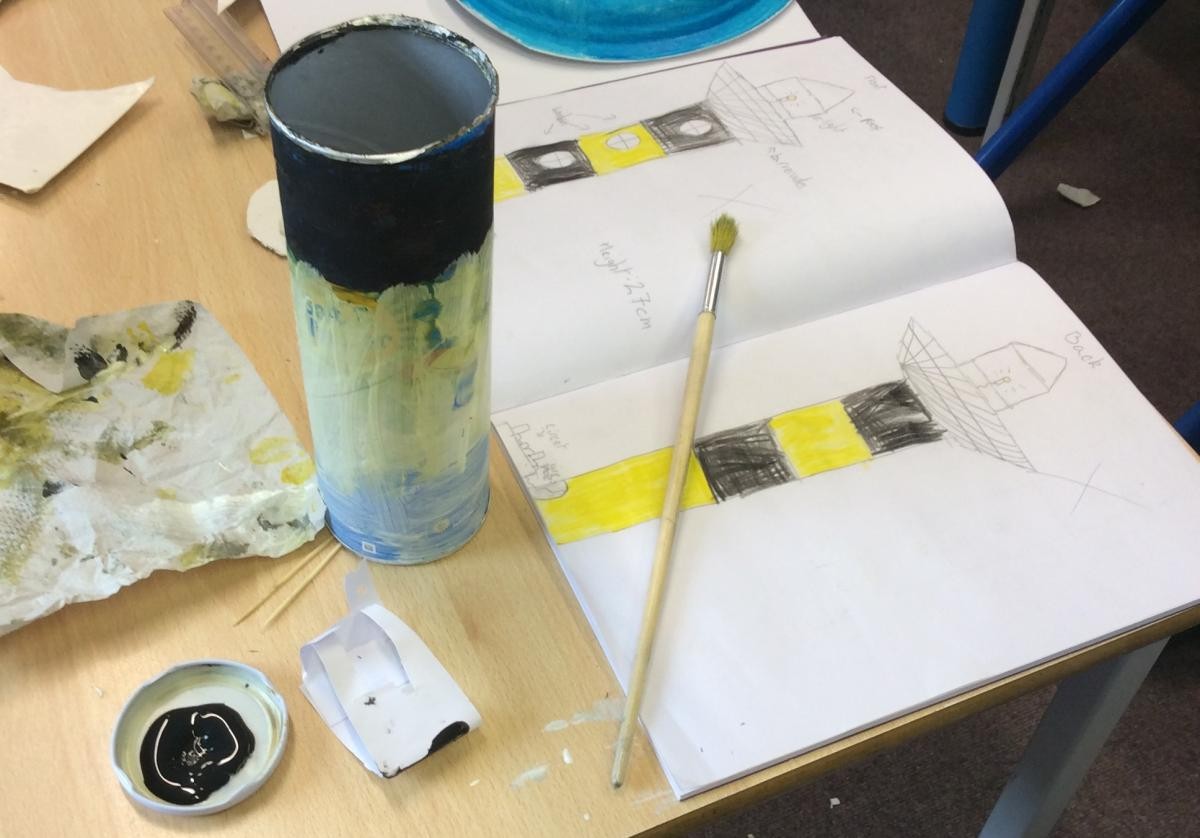 Making Lighthouses using a working circuit 