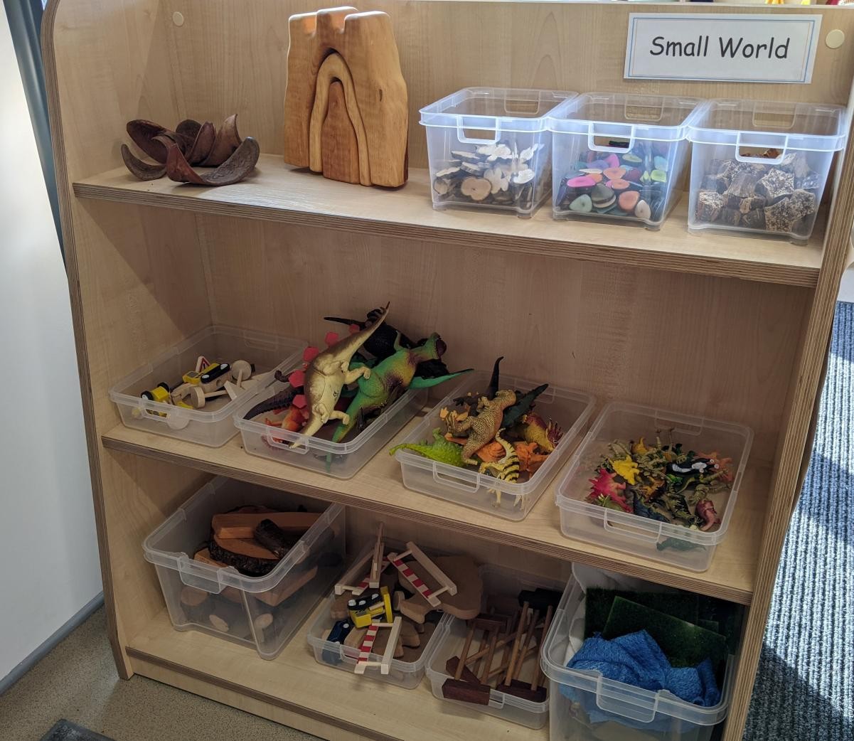Small World Area