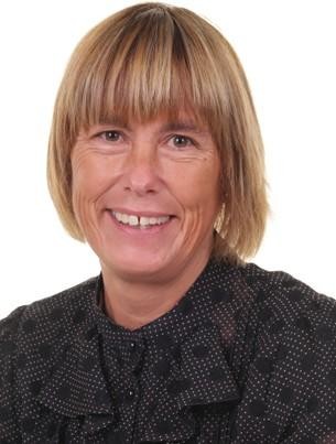 Mrs Dennis - Year 5 Class Teacher