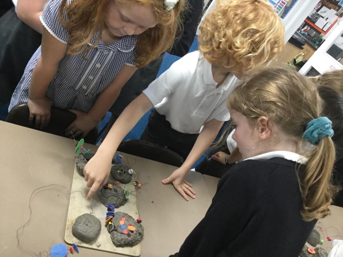 Sculpture. Gallery walk