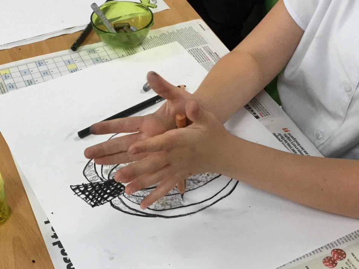 Drawing. Exploring marks pumpkin warm up.