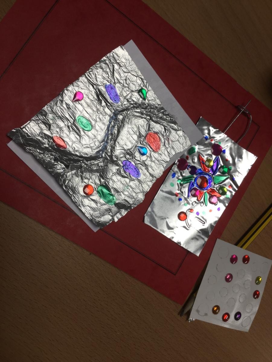 Anglo Saxon brooches. Exploring materials