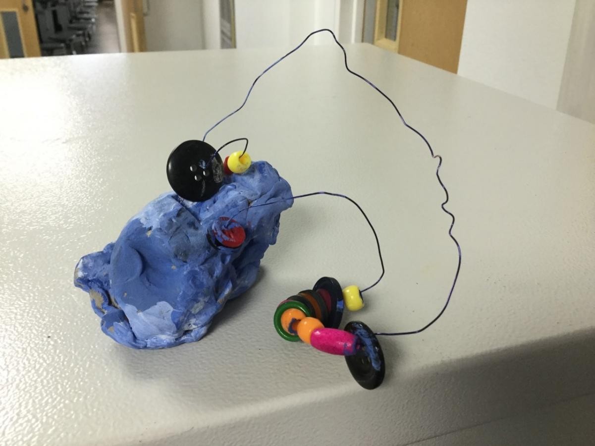 Sculpture. Clay and wire