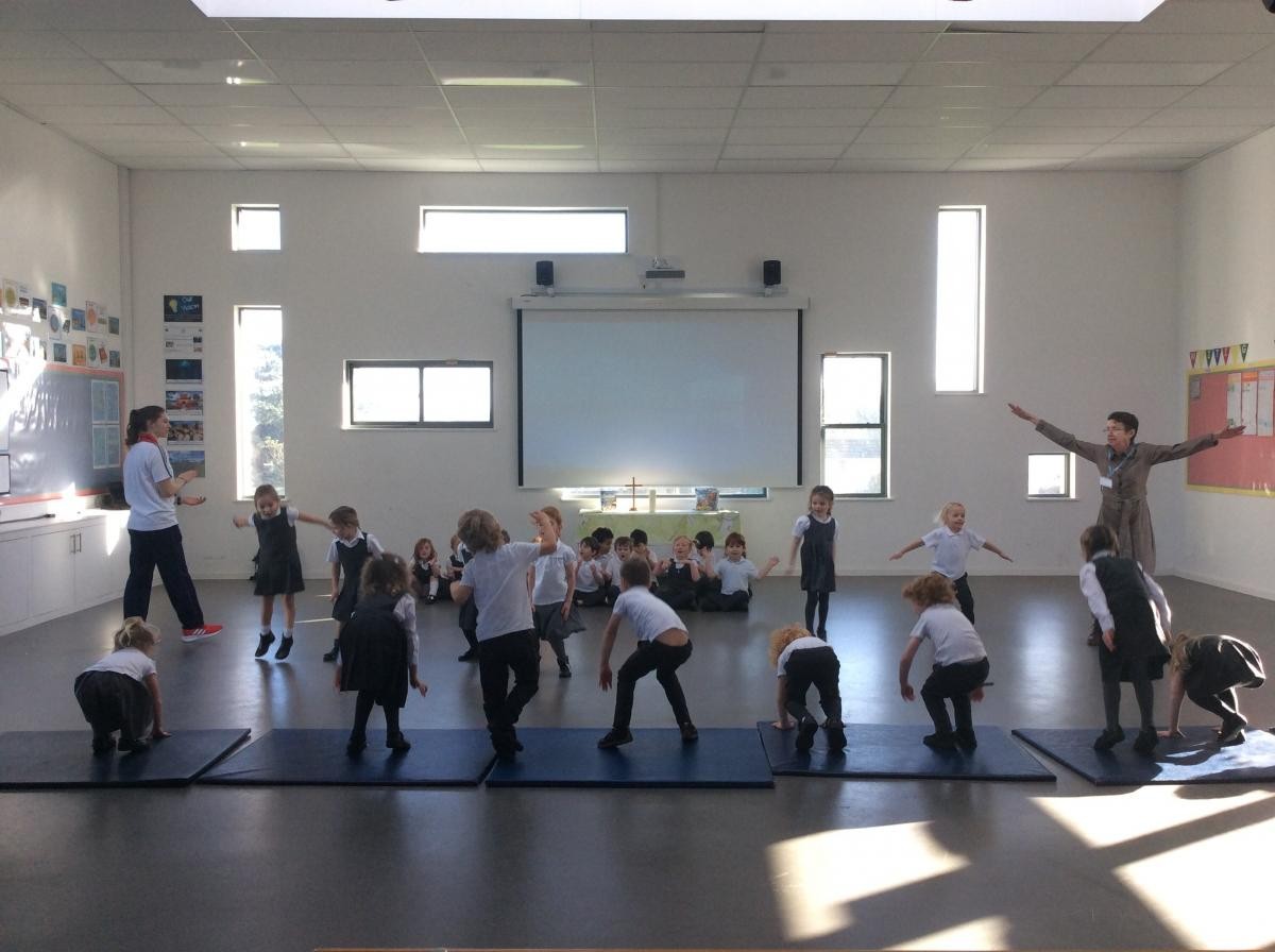 Team GB athlete, Isabel Haigh visits St Uny C of E Academy