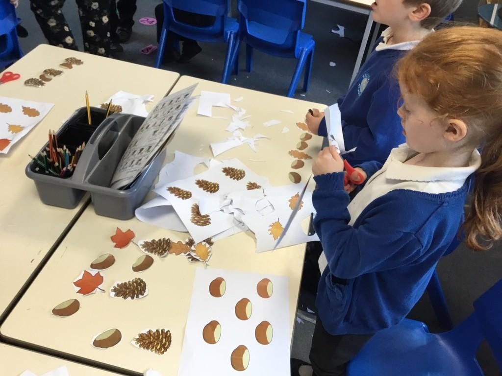 Year 1 working in the style of Andy Goldsworthy!