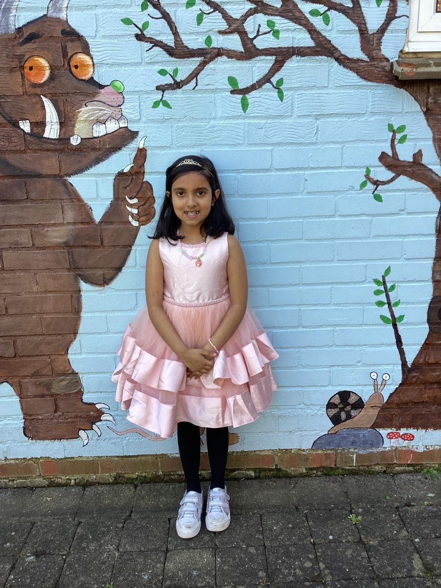 Sanjna as Glinda