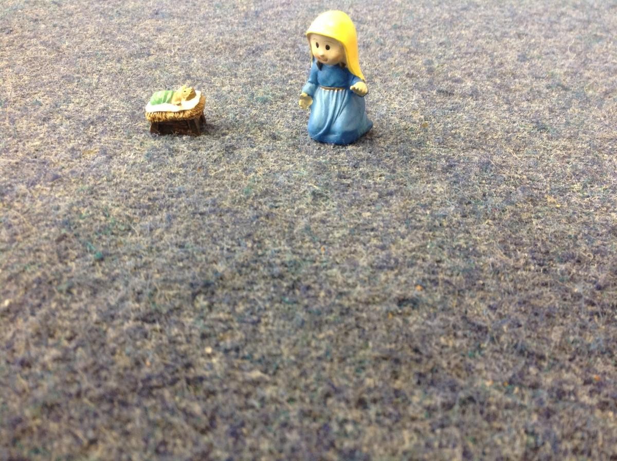 Creating a value line and discussing the importance of the different people in the Nativity.