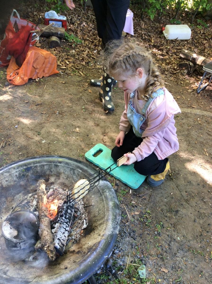 While the willow was turning into charcoal, we toasted crumpets on the fire.