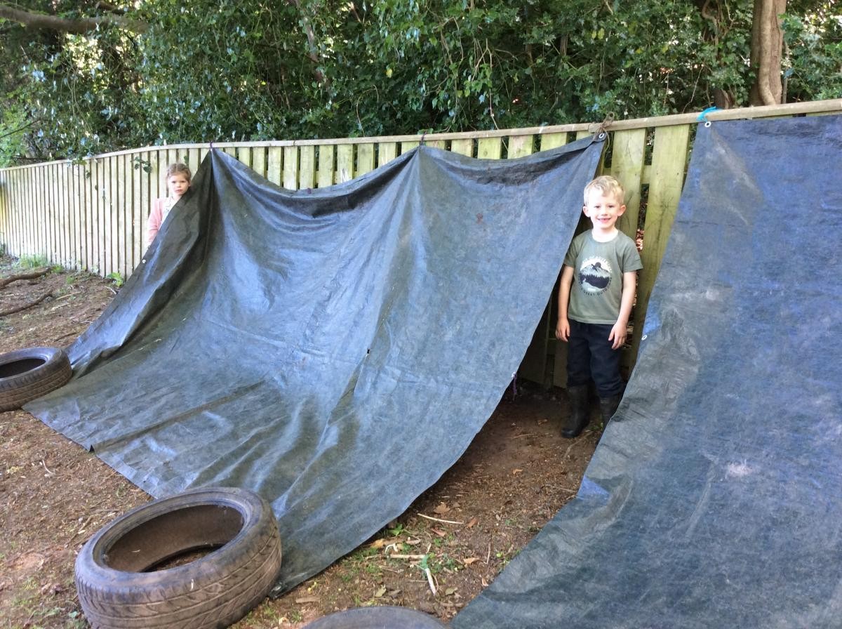 We built some tarpaulin dens too.